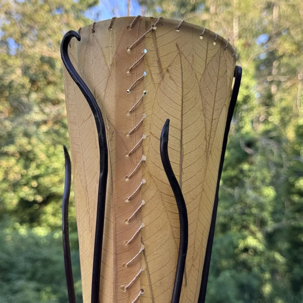 Torchère‑Style Lamp Amber Cocoa Leaf Cone & BOHO Wrought Iron Rock Base 28